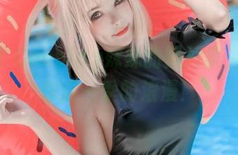 Kitkat Cosplay妹妹的照片集，免费送你这一季的浪漫！